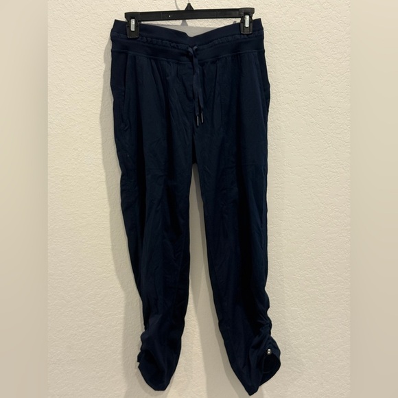 Lululemon Black Jogger Pants - Picture 1 of 8